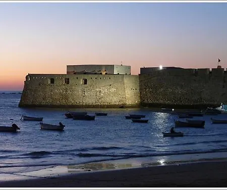 Casa Playa Caleta, A 4 Minutos De La Playa